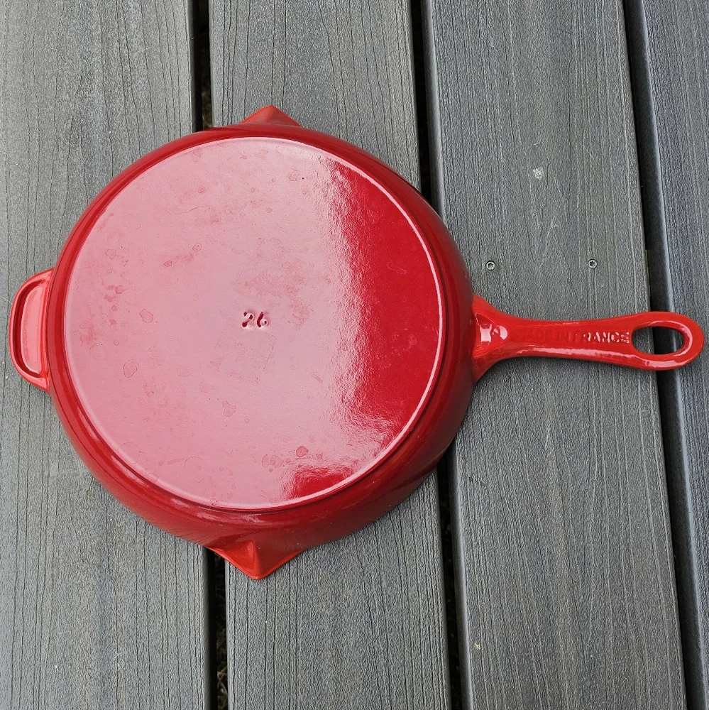 Used once Staub classic cast iron fry pan in cherry red